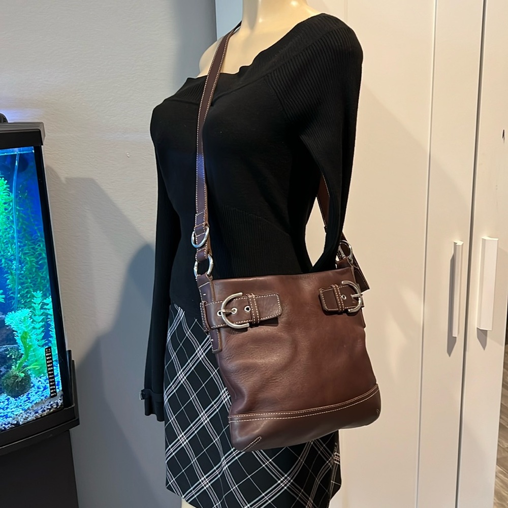 Coach crossbody purse color brown